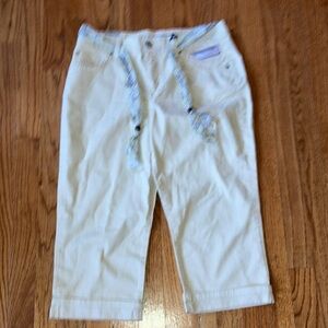 Bandolino size 8 NWT. new bought but never worn perfect condition cute